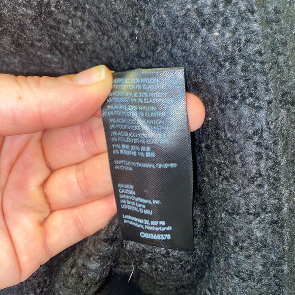 Free People Black Cable Knit Sweater Fuzzy XS - Picture 5 of 6